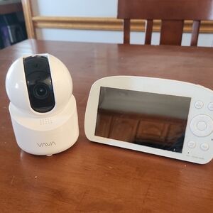 VAVA 720P HD video baby monitor with a 5-inch screen and camera